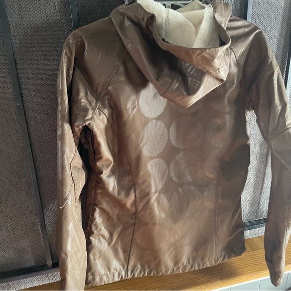 BURTON winter jacket in GUC - Picture 3 of 5